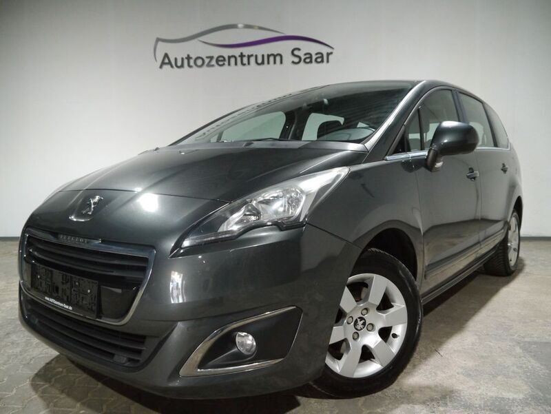 Grau Gebraucht 2016 Peugeot 5008 Active Van / Kleinbus | 8.480 € (Fairer Preis) - Bild 1/4