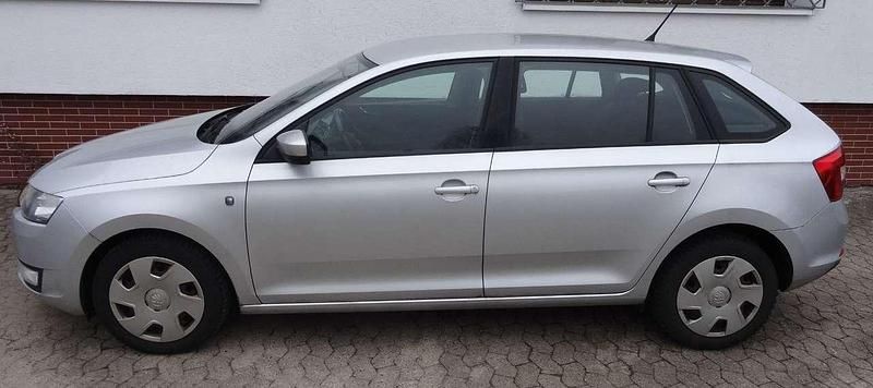 Gebraucht Skoda Rapid 90 PS (66 kW) 2015 Silber Kombi