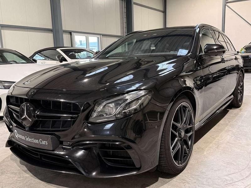 Gebraucht Mercedes E63S AMG Night 612 PS (450 kW) 2020 Obsidianschwarz  lack Kombi