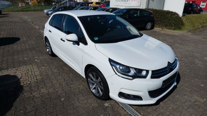 Gebraucht Citroën C4 Shine 131 PS (96 kW) 2018 Weiss Limousine