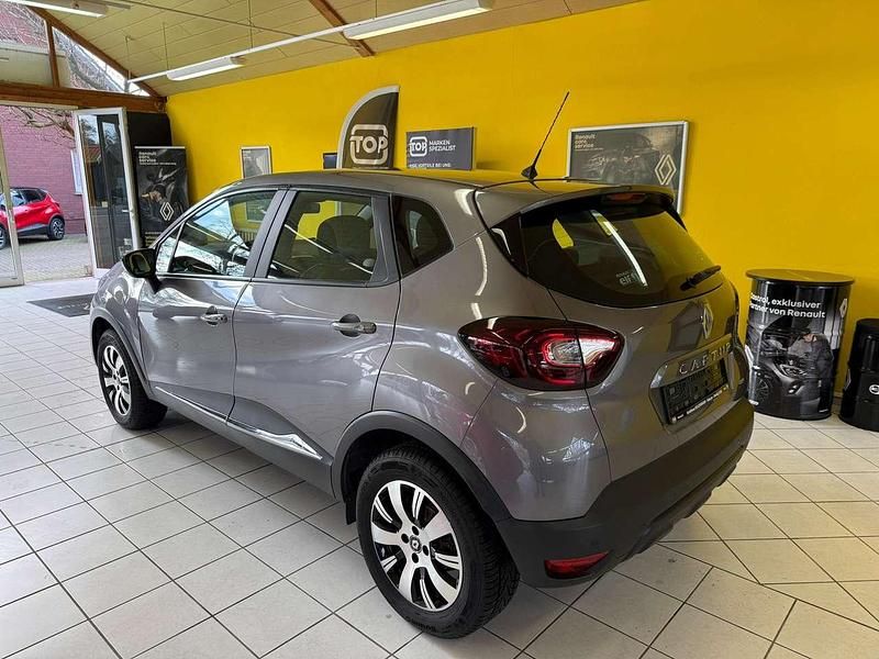 Gebraucht Renault Captur LIMITED 90 PS (66 kW) 2019 Grau SUV