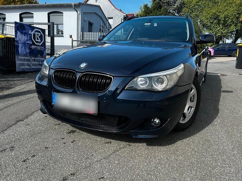 Blau Gebraucht 2005 BMW 530 M Sport Kombi | 2.500 € (Superpreis) - Bild 1/4
