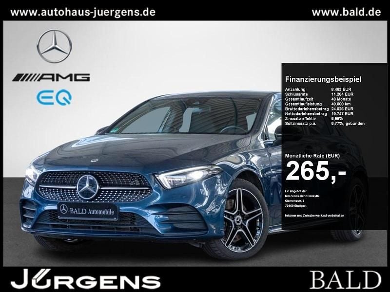 Blau denimblau metallic Gebraucht 2022 Mercedes A250 AMG Limousine | 26.980 € (Superpreis) - Bild 1/4