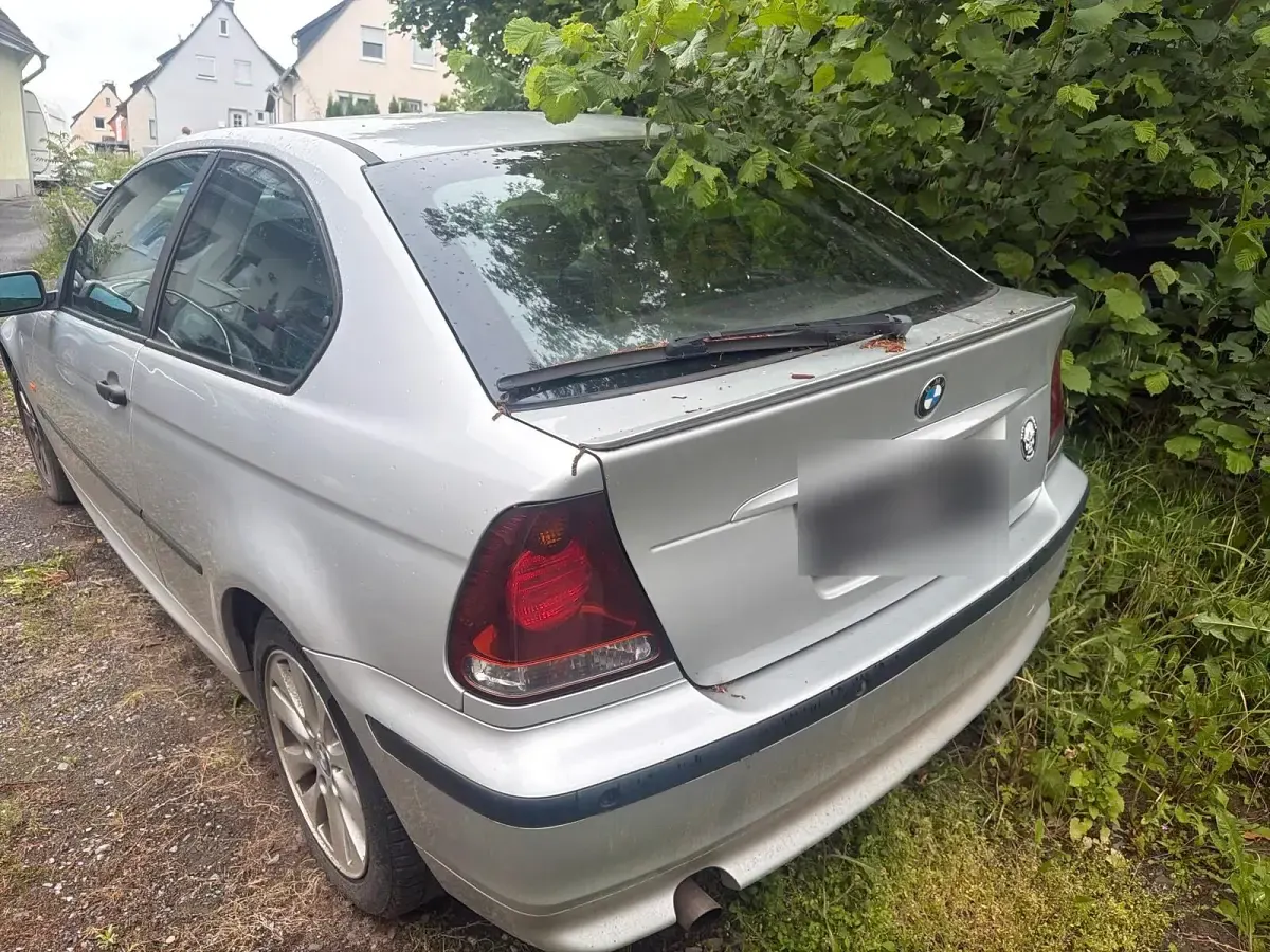 Gebraucht BMW 316 115 PS (84 kW) 2004 Silber Limousine
