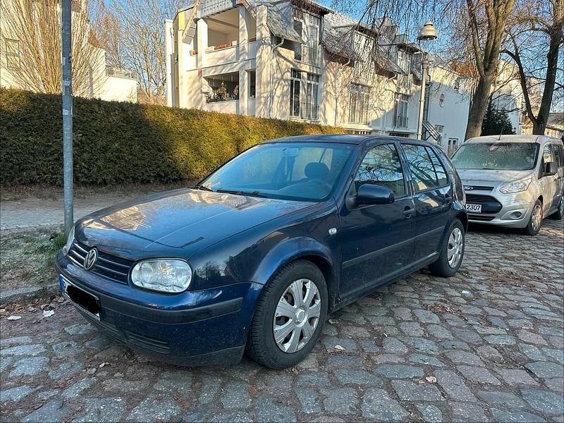 Blau Gebraucht 2003 VW Golf IV Kleinwagen | 399 € (Superpreis) - Bild 1/4