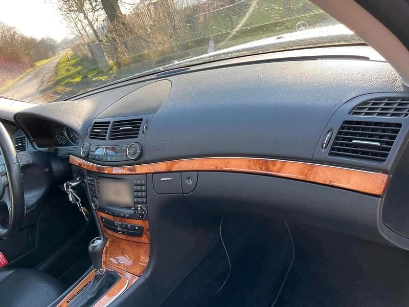 Brugt Mercedes E320 224 HK (164 kW) 2007 Sølv Stationcar