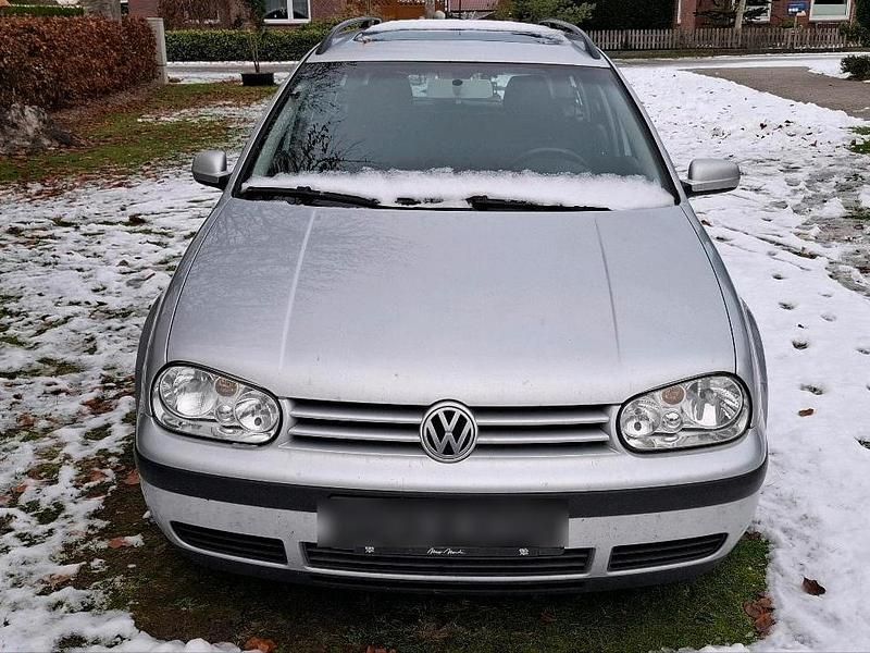 Silber Gebraucht 2004 VW Golf IV Kombi | 2.000 € (Guter Preis) - Bild 1/4