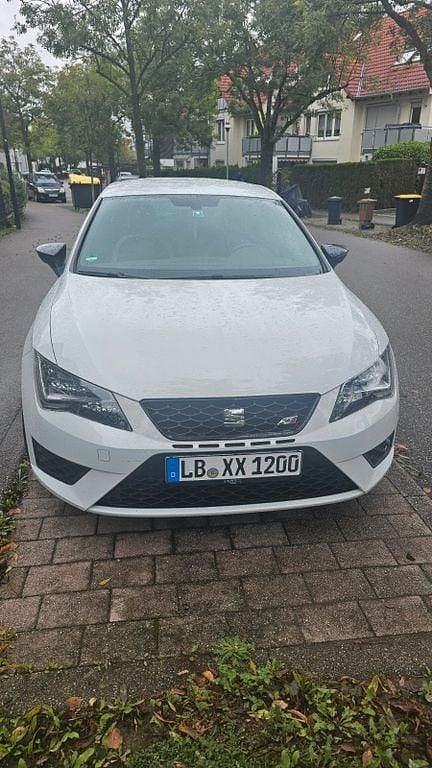 Weiß Gebraucht 2016 Cupra Leon Limousine | 17.600 € (Superpreis) - Bild 1/4