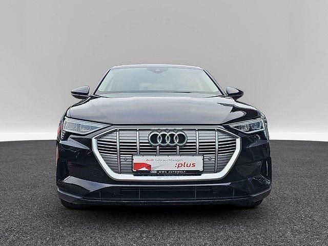 Gebraucht Audi e-tron 300 kW (408 PS) 2022 Brillantschwarz SUV