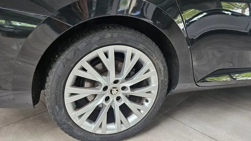 Gebraucht Skoda Superb Style 200 PS (147 kW) 2023 Schwarz Kombi