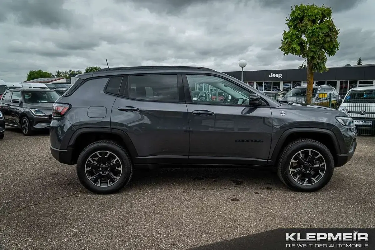 Brugt Jeep Compass Trailhawk 179 HK (131 kW) 2022 Grå SUV
