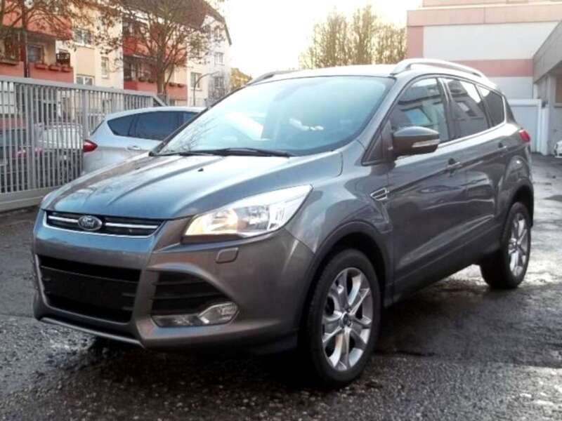 Grau Gebraucht 2014 Ford Kuga Titanium SUV | 7.150 € (Superpreis) - Bild 1/3