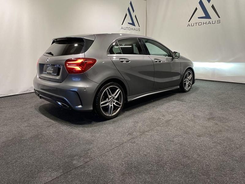 Gebraucht Mercedes A200 AMG line 156 PS (114 kW) 2018 Mountaingrau  met. Limousine