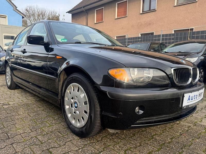 Schwarz Gebraucht 2003 BMW 318 Limousine | 3.490 € (Fairer Preis) - Bild 1/4