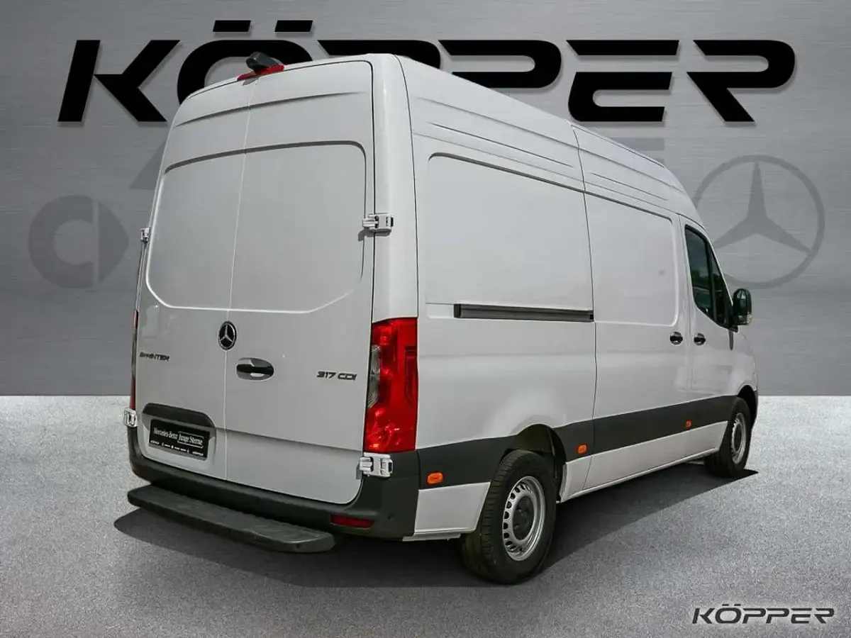 Gebraucht Mercedes Sprinter 170 PS (125 kW) 2025 Andere Van