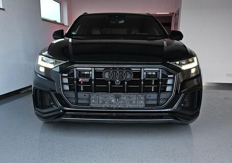 Schwarz Gebraucht 2022 Audi SQ8 Advanced SUV | 79.900 € (Fairer Preis) - Bild 1/4
