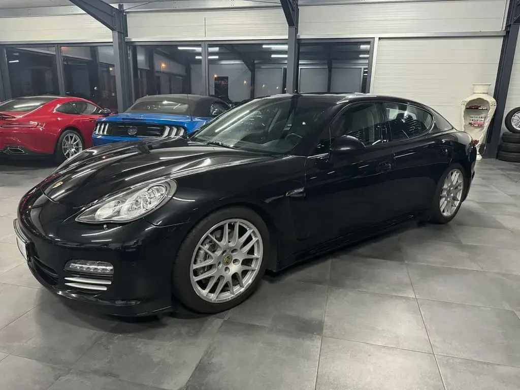Gebraucht Porsche Panamera 4 299 PS (219 kW) 2011 Schwarz Kleinwagen