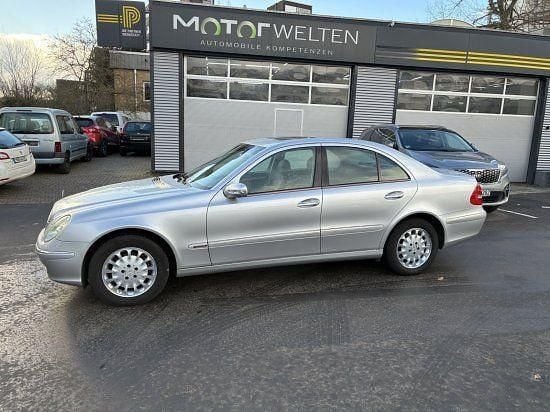 Gebraucht Mercedes E240 Elegance 177 PS (130 kW) 2003 Silber Limousine