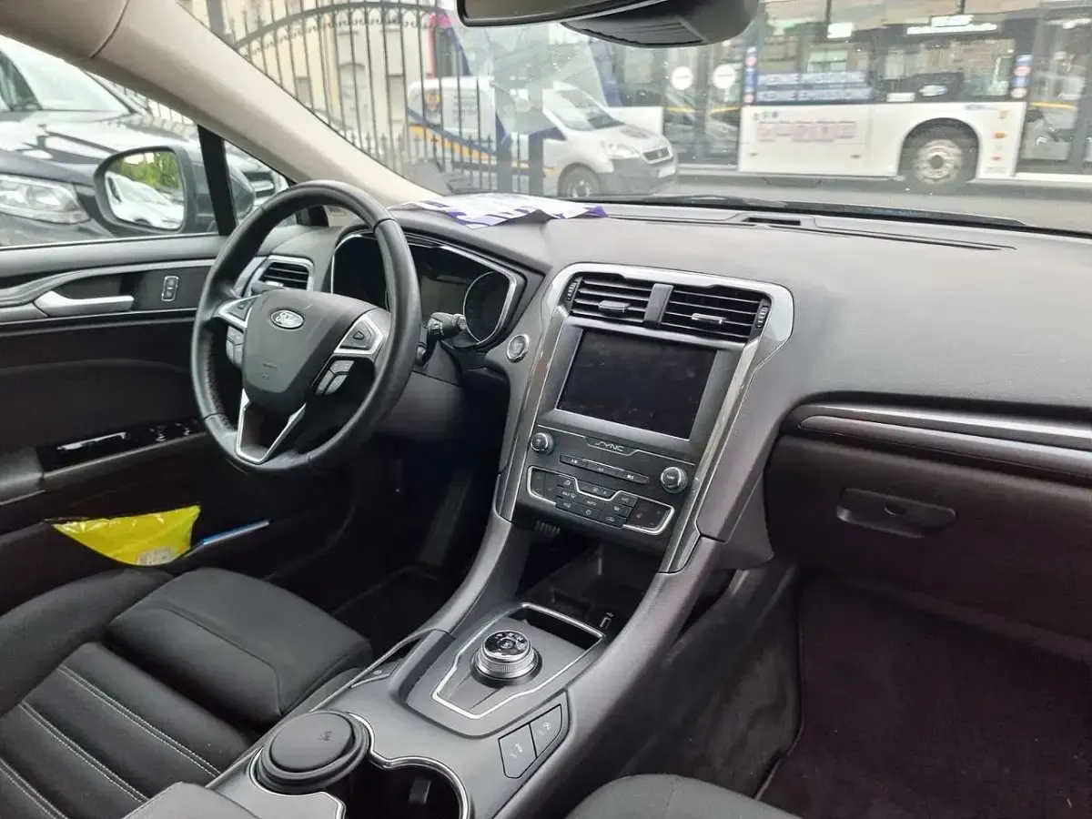Gebraucht Ford Mondeo Titanium 150 PS (110 kW) 2020 Magnetic Kombi