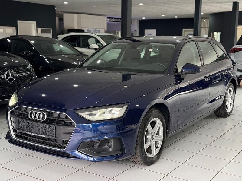 Navarrablau Gebraucht 2020 Audi A4 Sport Kombi | 20.490 € (Guter Preis) - Bild 1/4