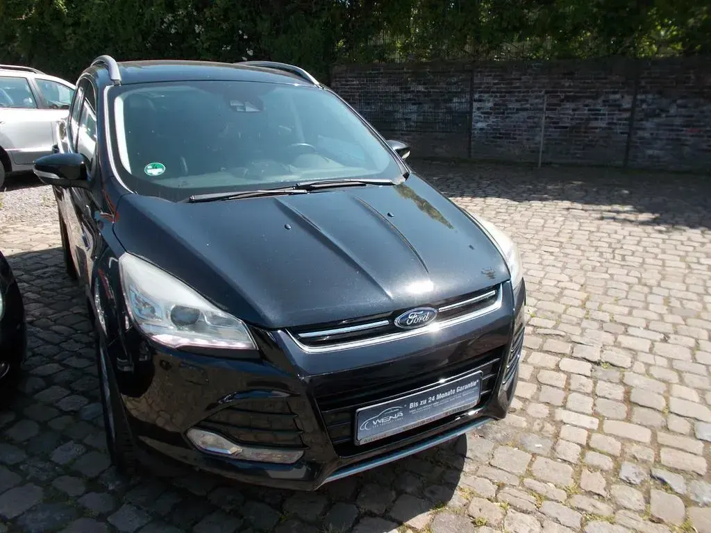 Gebraucht Ford Kuga Titanium 163 PS (119 kW) 2013 Schwarz SUV