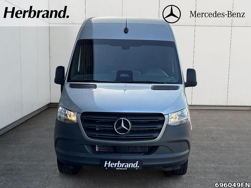 Neu Mercedes Sprinter 170 PS (125 kW) 2026 Silber Van