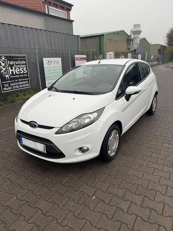 Gebraucht Ford Fiesta Trend 60 PS (44 kW) 2012 Limousine