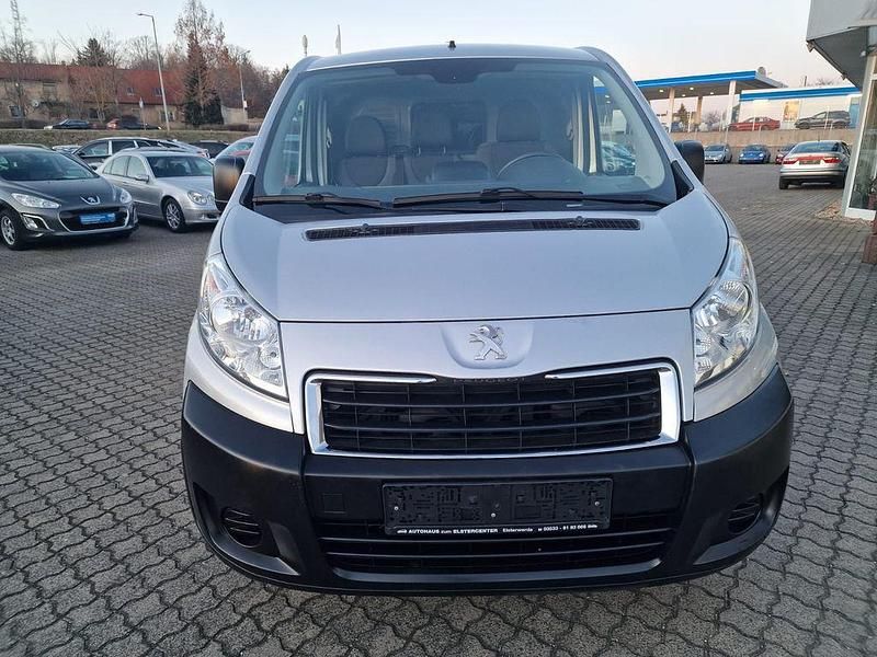 Gebraucht Peugeot Expert 128 PS (94 kW) 2013 Grau Van