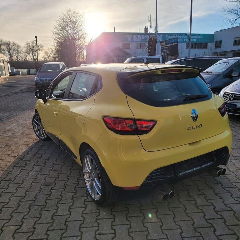 Gebraucht Renault Clio IV Expression 73 PS (53 kW) 2014 Gelb Limousine