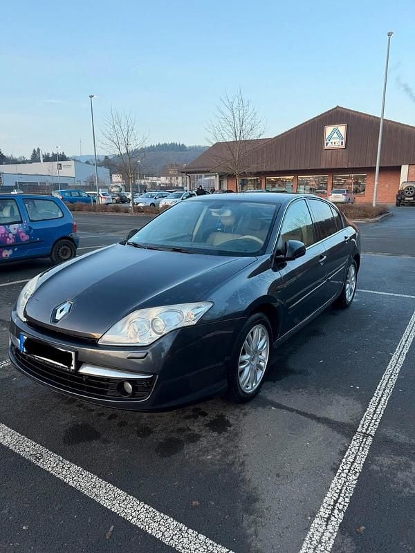 Blau Gebraucht 2007 Renault Laguna III Initiale Limousine | 1.999 € (Guter Preis) - Bild 1/4