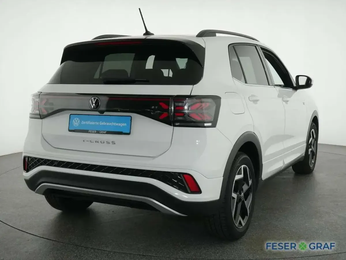 Gebraucht VW T-Cross R-line 150 PS (110 kW) 2025 Pure white SUV