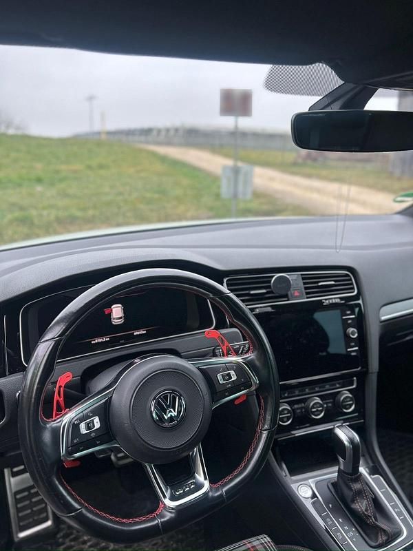 Gebraucht VW Golf GTI 249 PS (183 kW) 2019 Weiß Coupé