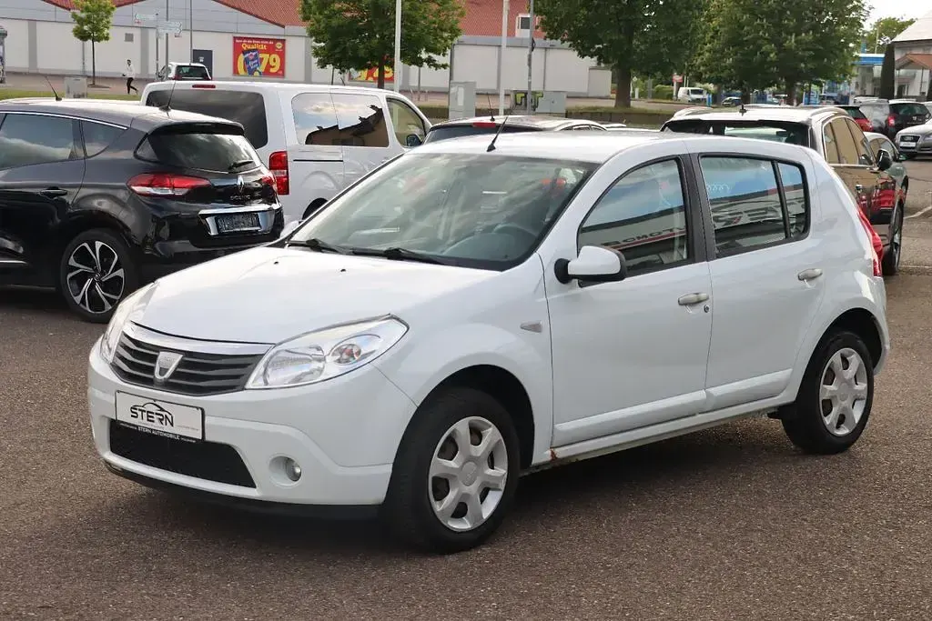 Gebraucht Dacia Sandero Lauréate 75 PS (55 kW) 2010 Weiß Limousine