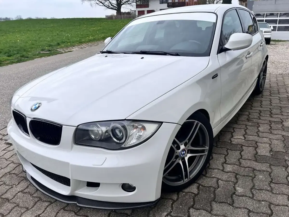 Gebraucht BMW 118 M Sport 143 PS (105 kW) 2011 Weiß Kleinwagen