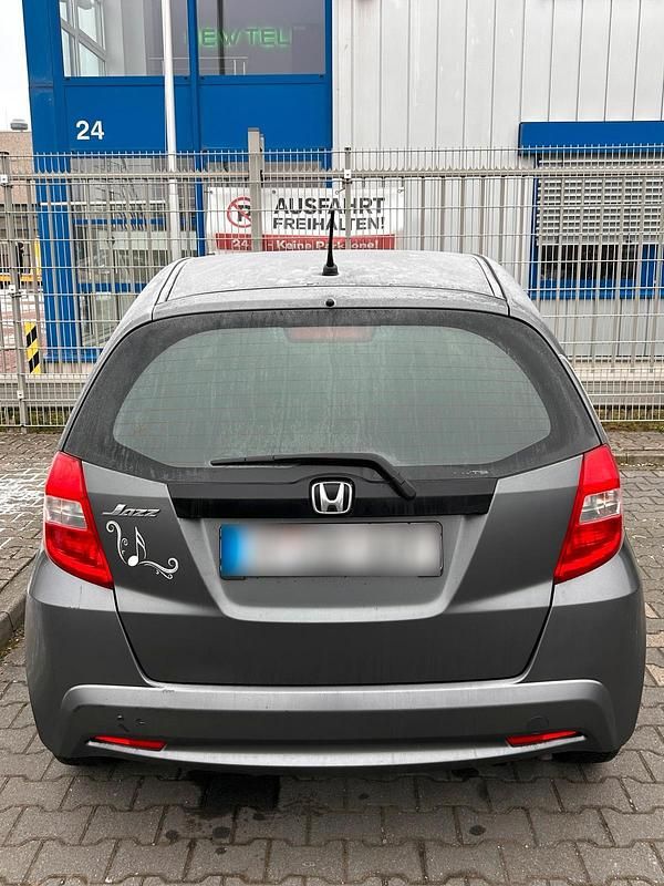 Gebraucht Honda Jazz 90 PS (66 kW) 2013 Silber Kleinwagen