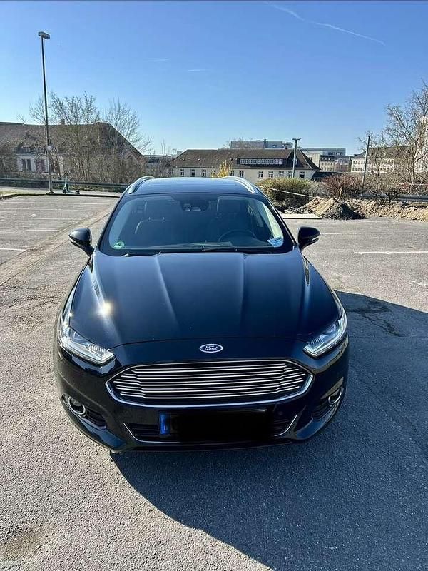 Gebraucht Ford Mondeo Titanium 179 PS (131 kW) 2016 Schwarz Kombi