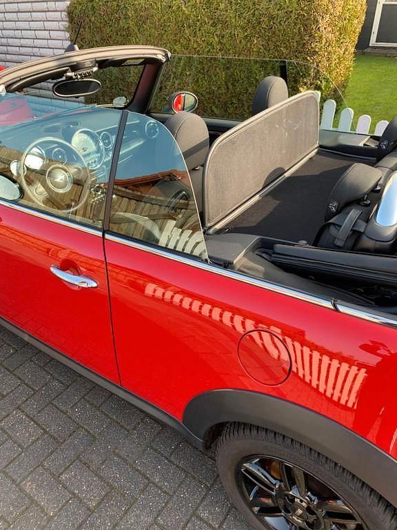 Gebraucht Mini One Cabriolet 98 PS (72 kW) 2016 Rot Cabrio