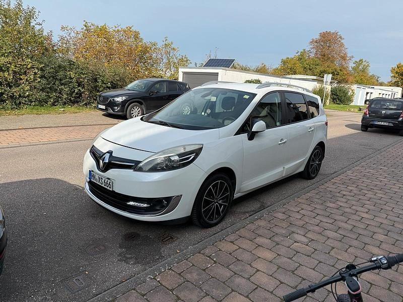 Weiß Gebraucht 2013 Renault Grand Scénic III Van / Kleinbus | 4.299 € (Fairer Preis) - Bild 1/4