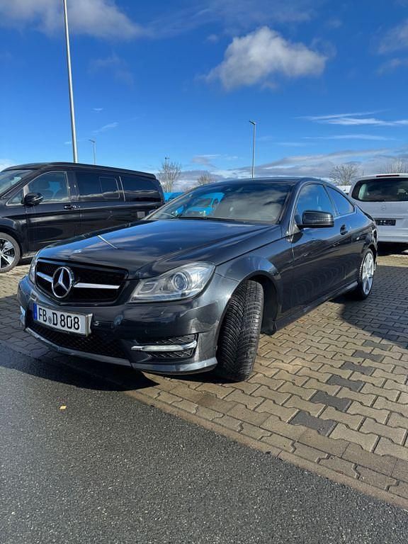 Gebraucht Mercedes C250 204 PS (150 kW) 2012 Grau Coupé