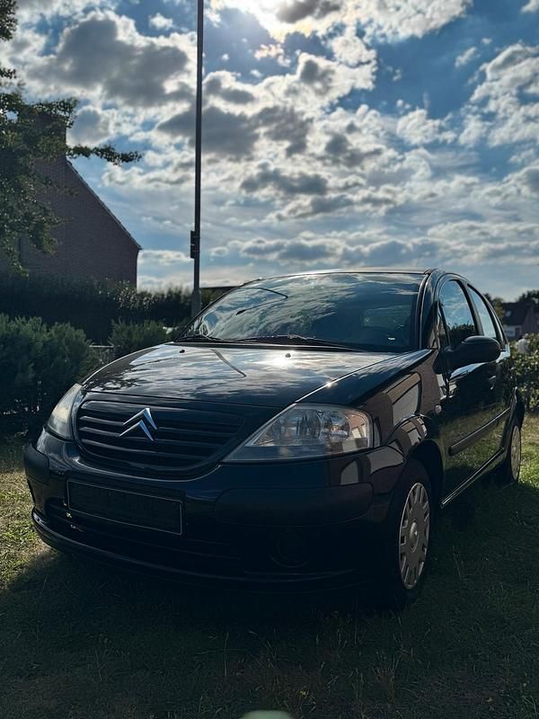 Schwarz Gebraucht 2003 Citroën C3 Kleinwagen | 1.000 € (Fairer Preis) - Bild 1/4