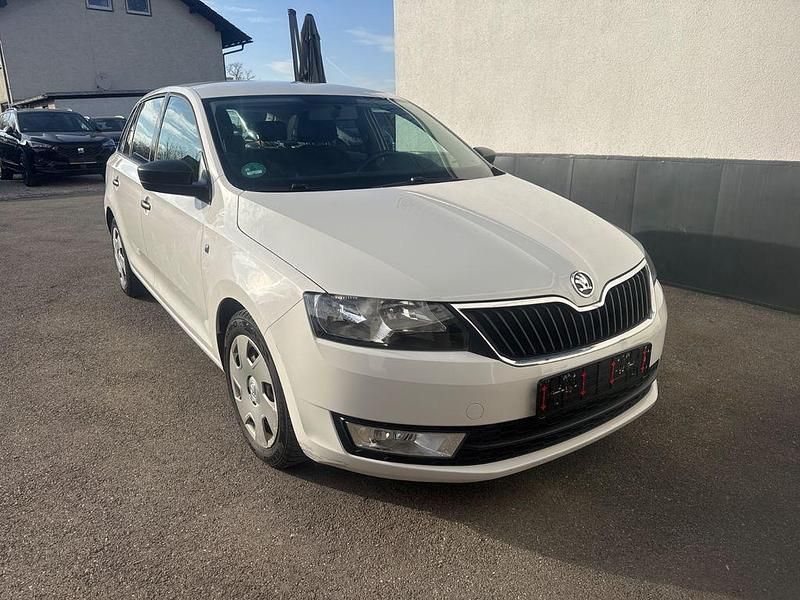 Gebraucht Skoda Rapid Ambition 75 PS (55 kW) 2014 Weiß Kleinwagen