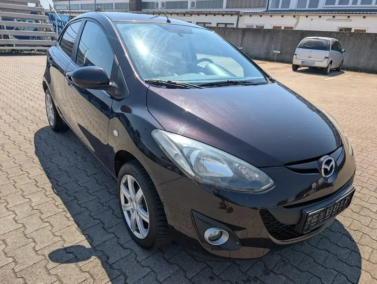 Gebraucht Mazda 2 84 PS (61 kW) 2013 Andere farben Kleinwagen
