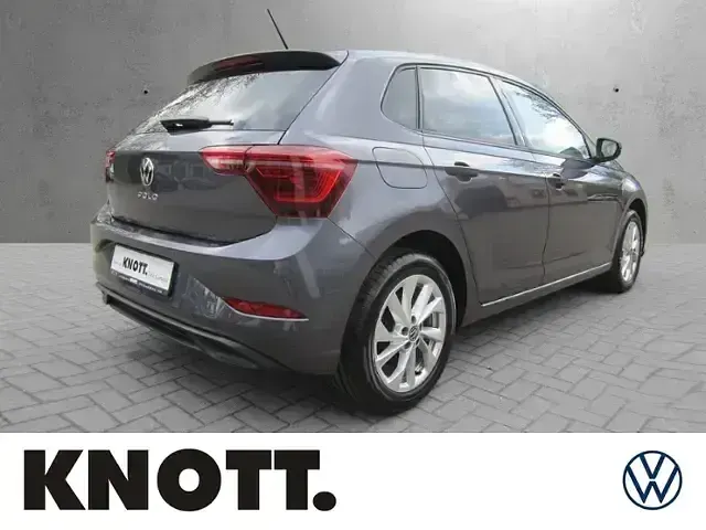 Gebraucht VW Polo Style 95 PS (69 kW) 2023 Grau Limousine