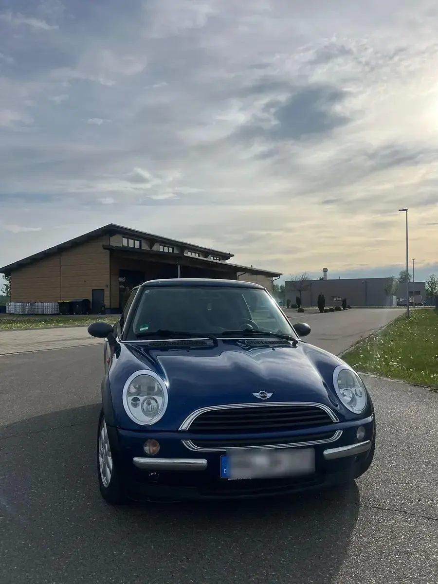 Usata Mini Cooper 90 CV (66 kW) 2004 Blu Utilitaria