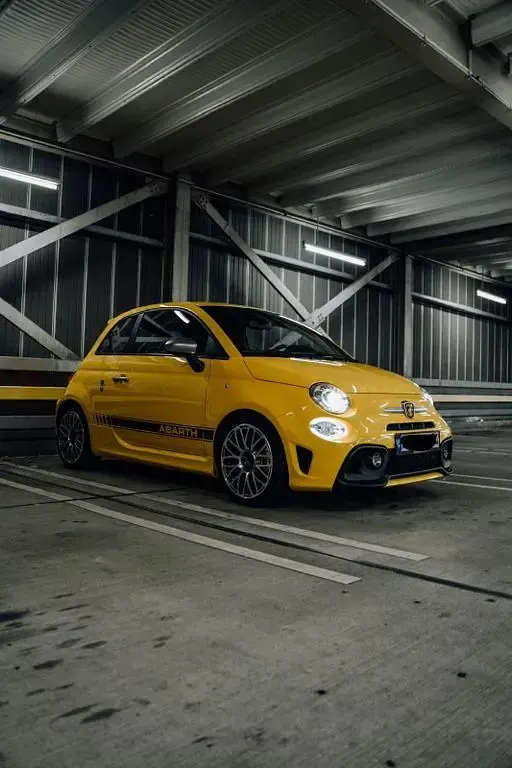 Gebraucht Abarth 595 Turismo 165 PS (121 kW) 2018 Gelb Kleinwagen