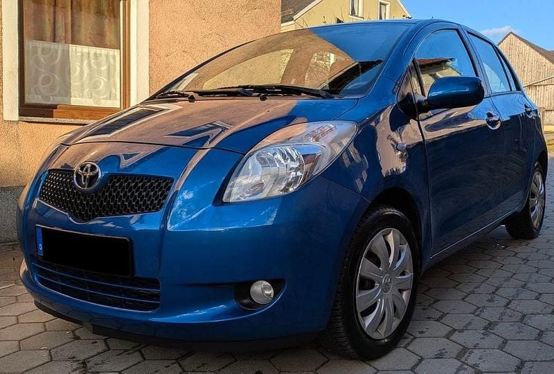 Gebraucht Toyota Yaris 87 PS (63 kW) 2007 Blau Kleinwagen