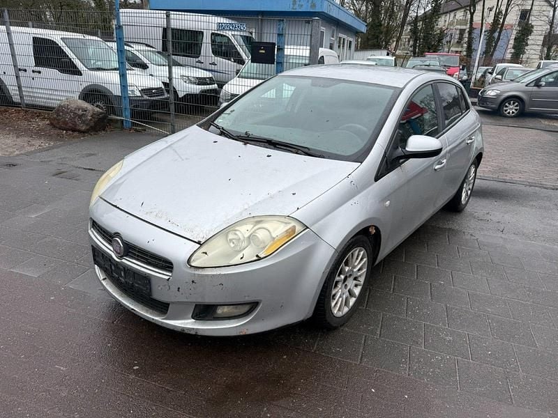 Gebraucht Fiat Bravo 120 PS (88 kW) 2009 Silber Kleinwagen