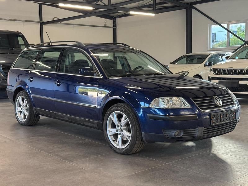 Gebraucht VW Passat 115 PS (84 kW) 2001 Blau Kombi