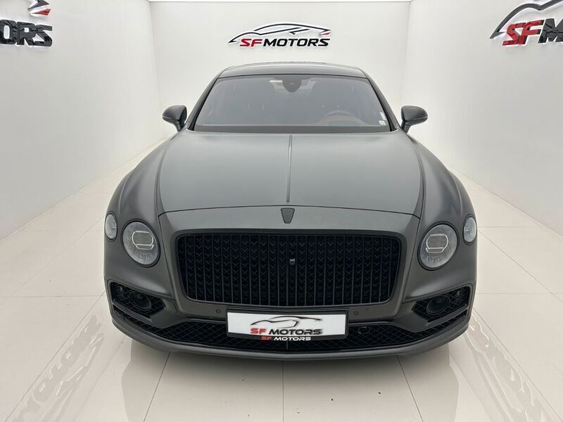 Gebraucht Bentley Flying Spur 635 PS (467 kW) 2023 Schwarz Limousine