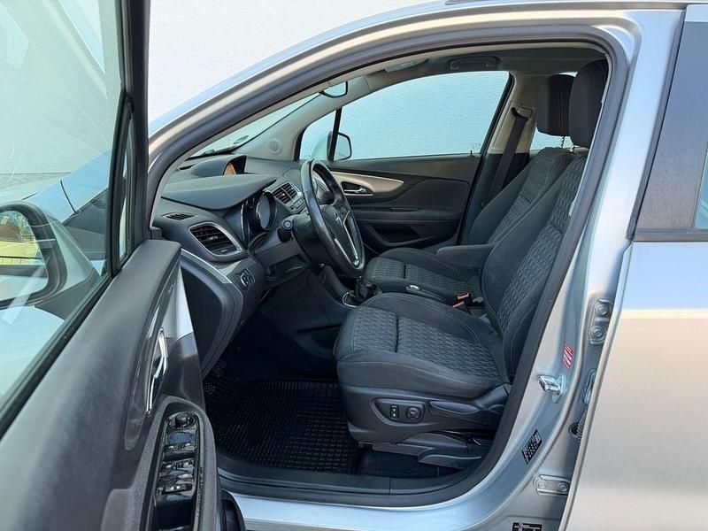 Gebraucht Opel Mokka Edition 140 PS (102 kW) 2015 Argonsilber/sovereign/switchbl SUV